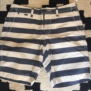 GAP Men's Shorts ⛵️